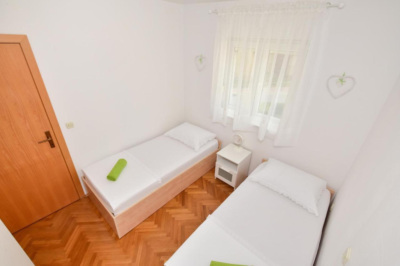 Heart Of Makarska Apartment Bagian luar foto