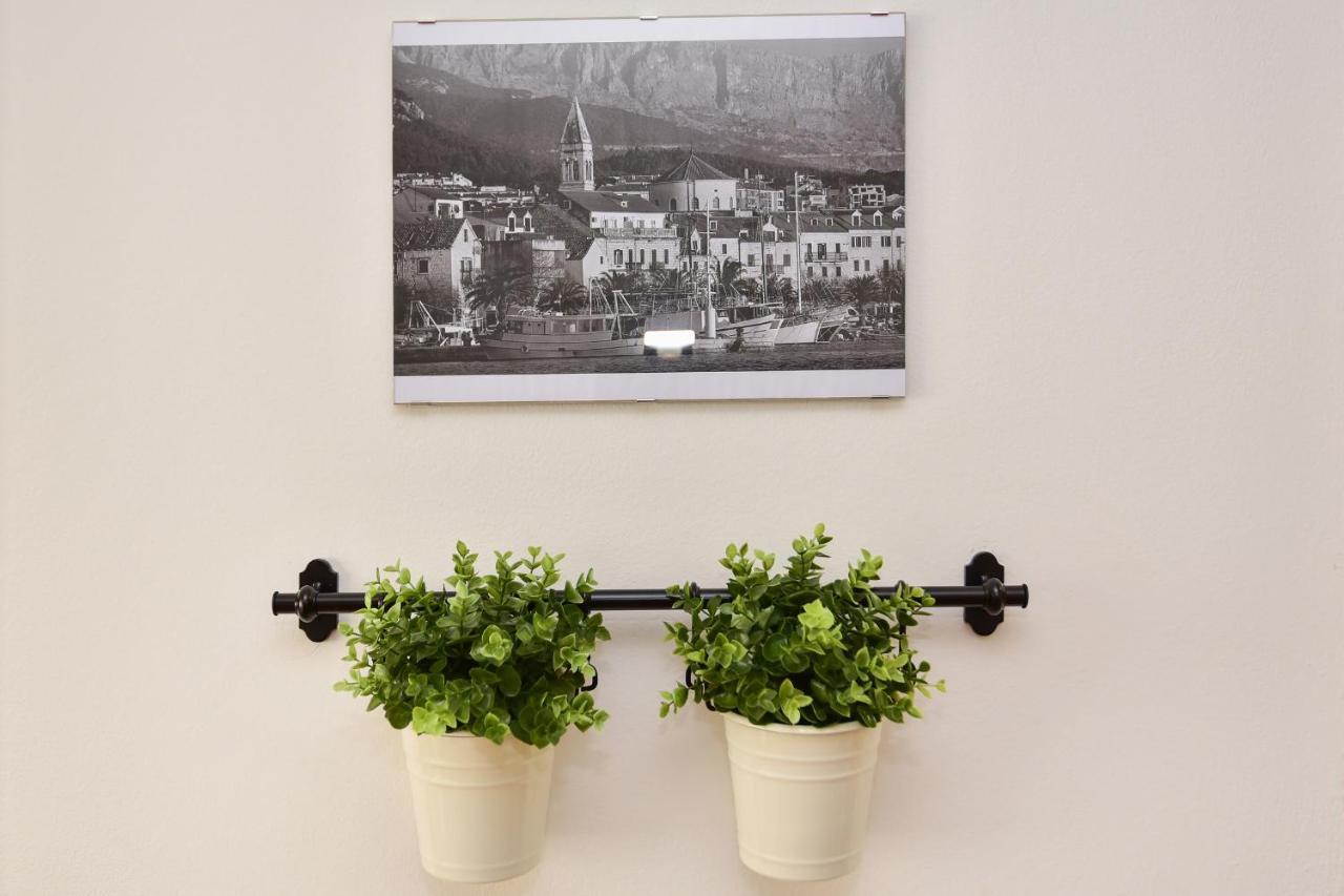 Heart Of Makarska Apartment Bagian luar foto