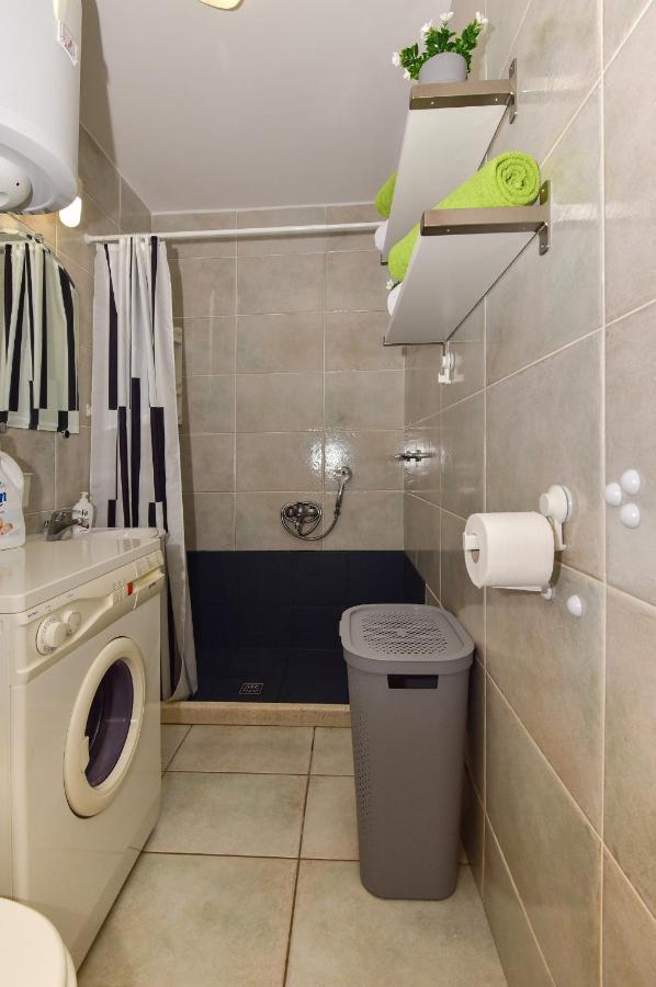 Heart Of Makarska Apartment Bagian luar foto